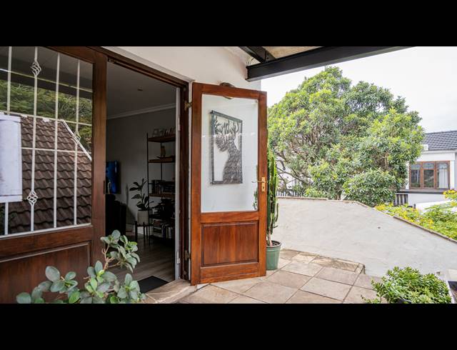 2 BEDROOM APARTMENT TO LET IN MORNINGSIDE